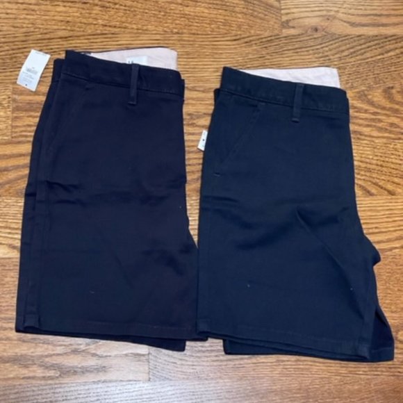2 items: Gap NWT uniform shorts in kids size 14 - Picture 1 of 4